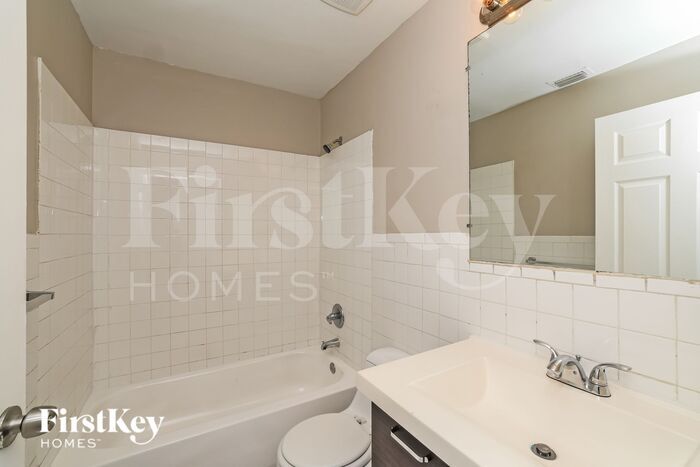 Building Photo - 5168 Edgecliff Ave