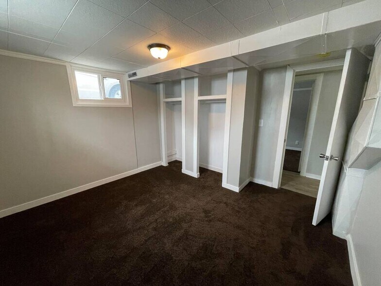 Building Photo - 982 Gramercy Ave