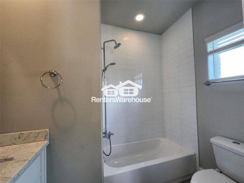 Building Photo - 2609 Cottage Grove Green Dr