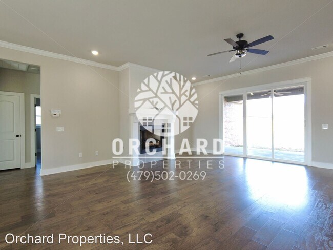 Building Photo - 4 br, 3 bath House - 1228 Giulia Ave.