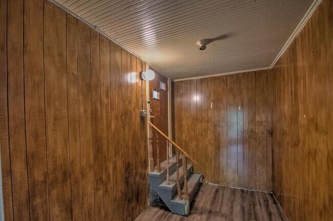 Building Photo - 1147 Harrison Blvd