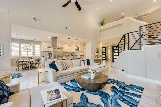 Building Photo - 12727 Cloud Mountain Crossing