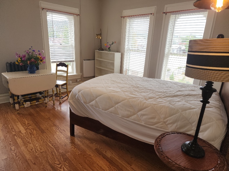 Building Photo - 100 Bauer Ave