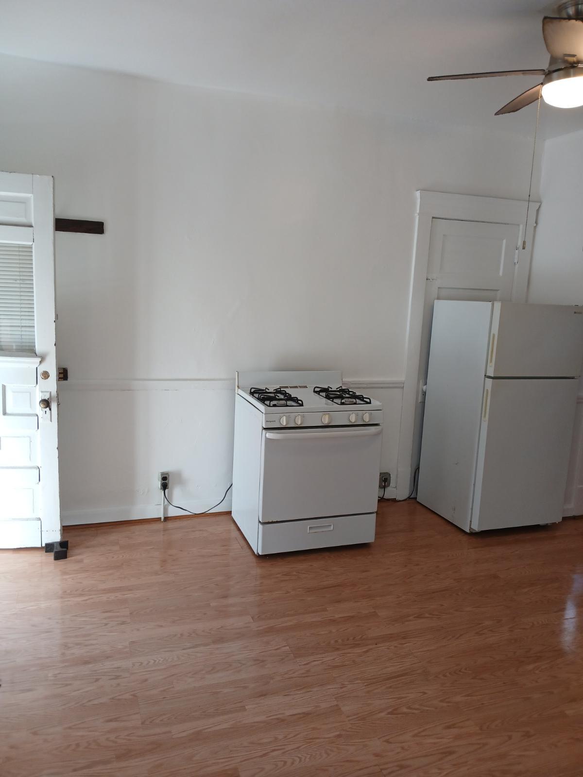 Gorgeous hardwood floors - 2220 Murray Hill Rd