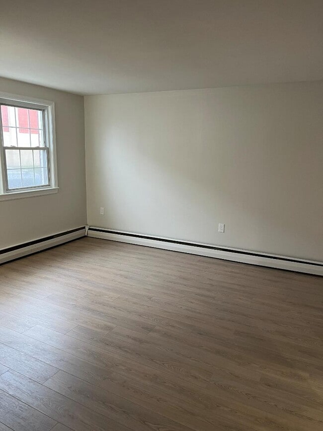 Building Photo - 50 Stanton St