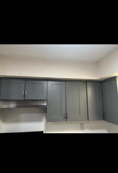 Building Photo - 356 Ladybird Dr