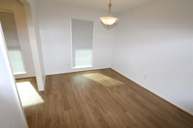 Building Photo - 5414 Spellman Rd