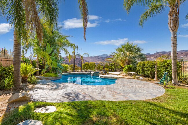 Building Photo - 18210 Shannon Ridge Pl