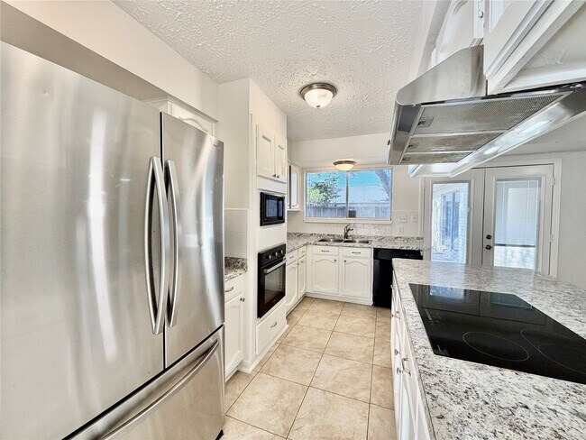 Building Photo - 2507 Coopers Post Ln