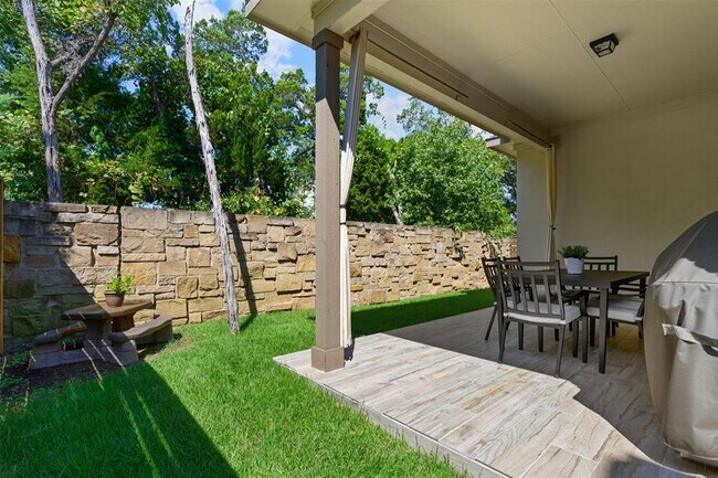 Building Photo - 10915 Hidden Caves Way