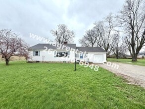 Building Photo - 2 Bedroom House