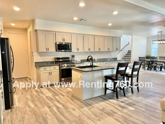 Building Photo - Newer 4 Bedroom 3 Bathroom Home With Solar...