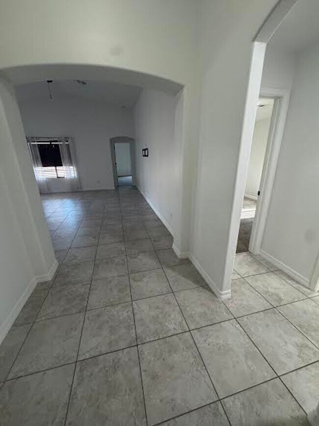 Building Photo - LARGE CORNER LOT