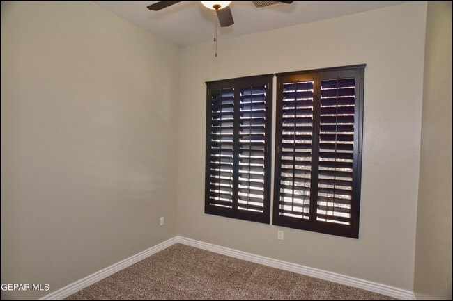 Building Photo - 14664 Sunny Land Ave