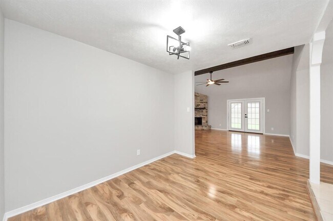 Building Photo - 14810 Scotter Dr