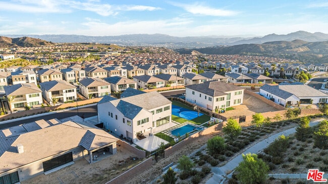 Building Photo - 12553 Ridgeline Rd