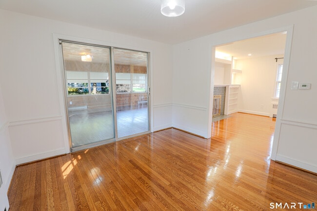 Building Photo - 105 Hyde Rd