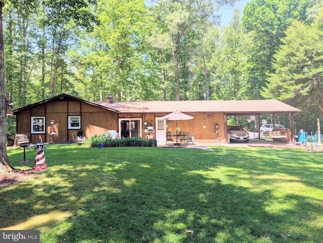 Building Photo - 6997 Gilbeth Rd