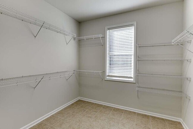 Building Photo - 3477 N Berkeley Lake Rd NW