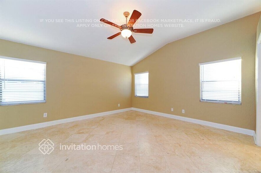 Building Photo - 8945 Bayaud Dr