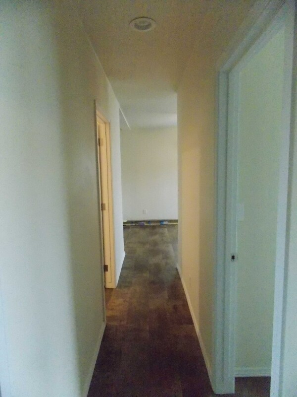 Building Photo - 304 W El Paso Ave