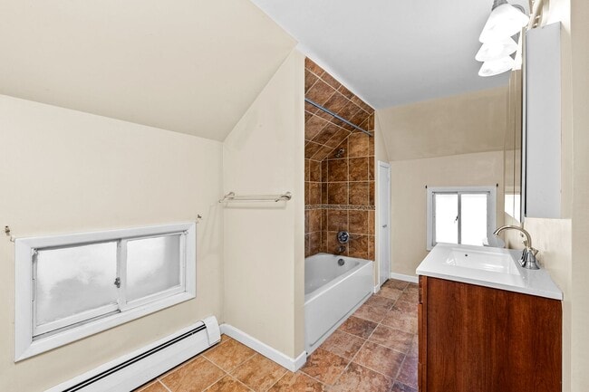 Building Photo - 1151 Monroe St