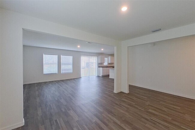 Building Photo - 4020 Garden Blvd