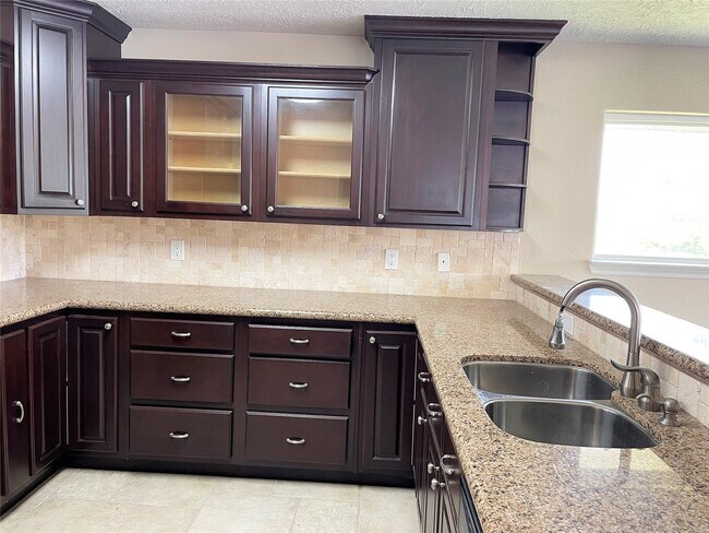 Building Photo - 20527 Rio Villa Dr