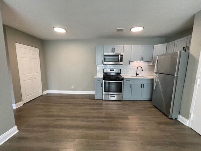 Building Photo - 3 N Dryden Pl