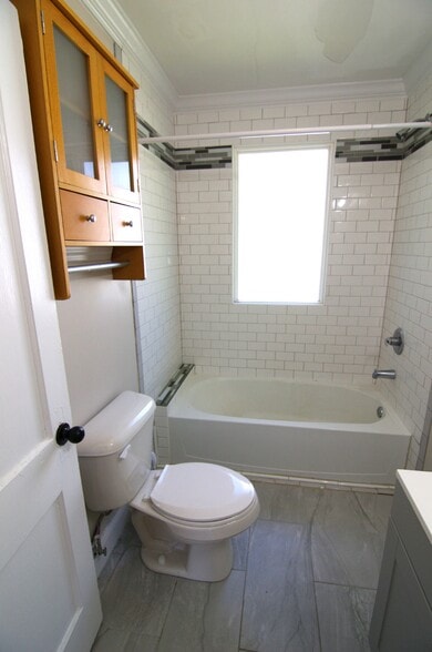 Building Photo - 524 S Confederate Ave