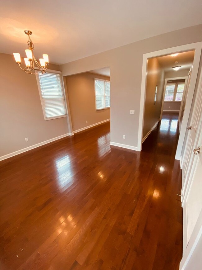 Building Photo - 3 bed 2.5 bath Condo in Germantown