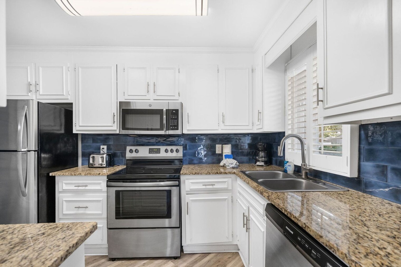 Building Photo - 2805B N Ocean Blvd