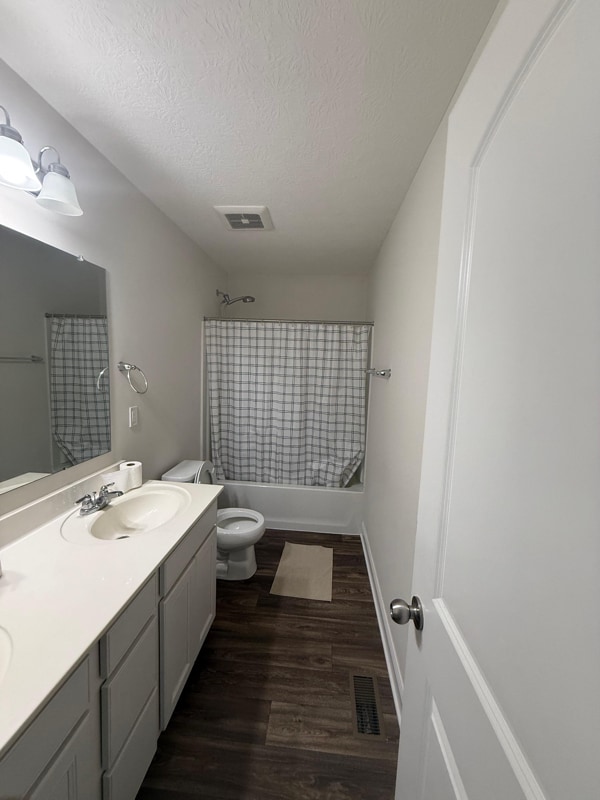 Building Photo - 10054 Viburnum Dr