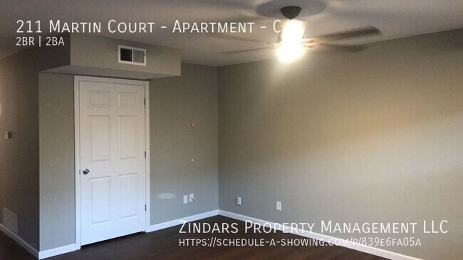 Building Photo - 211 Martin Ct