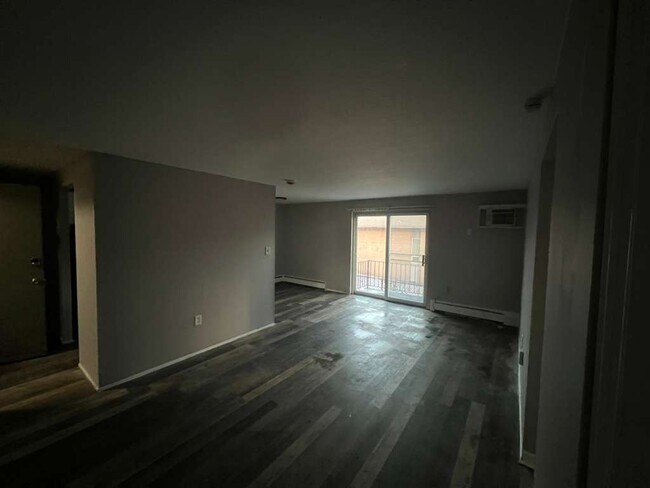 Building Photo - 13540 Superior Rd