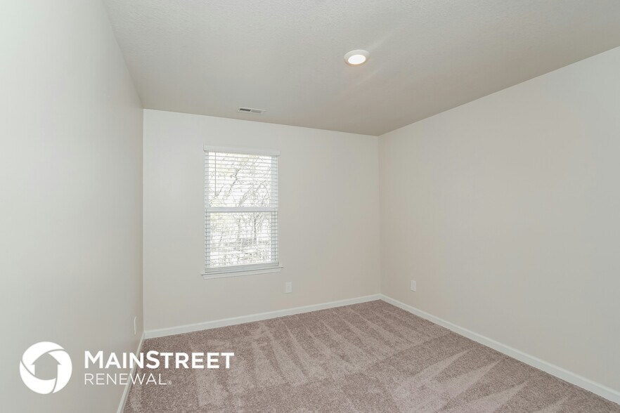 Building Photo - 4742 Willow Bluff Cir