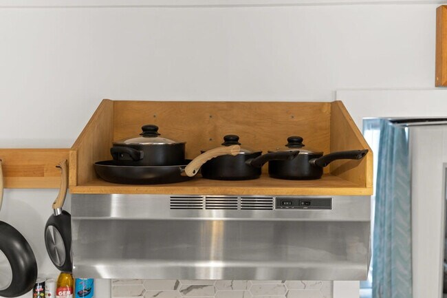 Building Photo - 30 Highland Ave