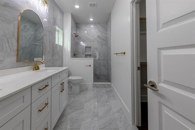 Building Photo - 2809 Gooch St