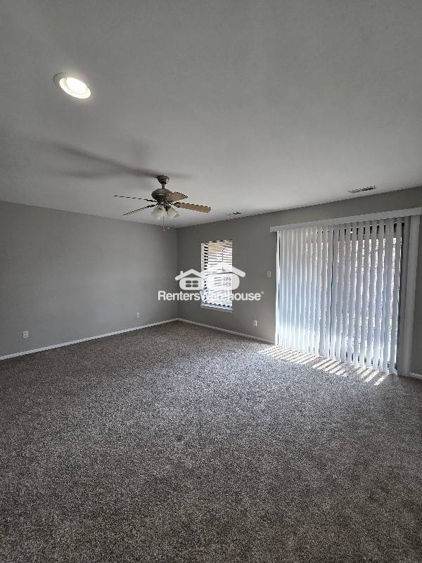 Building Photo - 935 Quail Meadows Ct