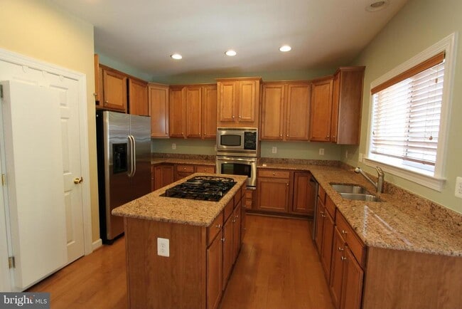 Building Photo - 8170 McCauley Way
