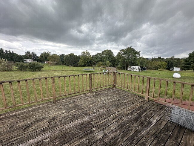 Building Photo - 1346 Nadenbousch Ln