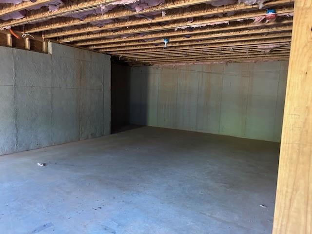 Building Photo - 7005 Br Crk Cv