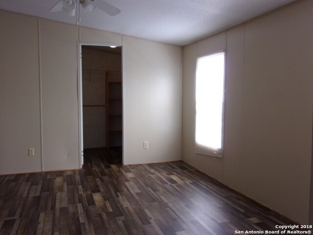 Building Photo - 1106 Indian Hollow