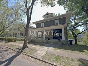 Building Photo - 1022 28th Pl S