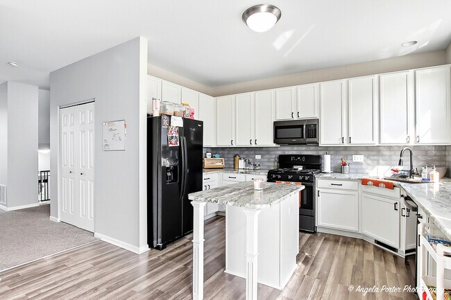 Building Photo - 1477 Sedgewood Ct
