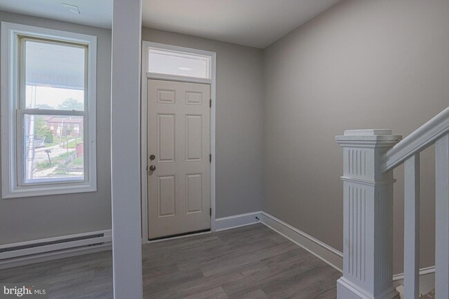 Building Photo - 2819 Presbury St