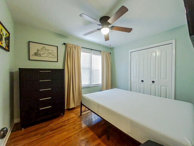 Building Photo - Furnished 4 Bedroom Rental in National Hills. Available now!