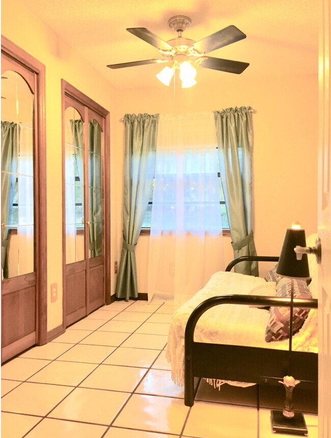 Building Photo - 4807 Shetland Trail