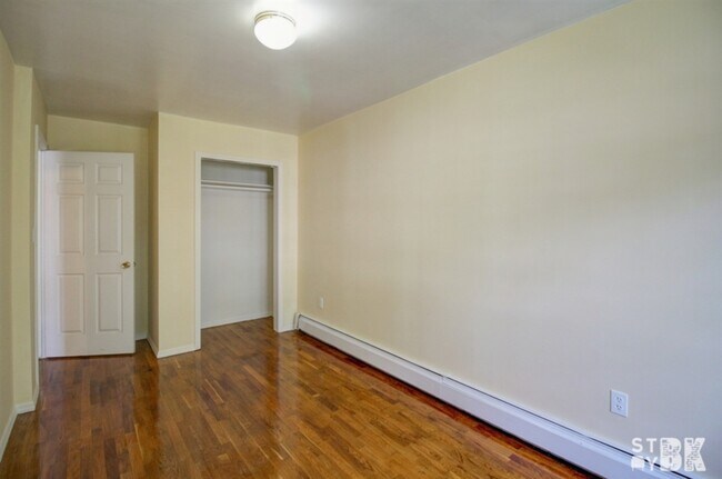 Building Photo - 245 Skillman Ave