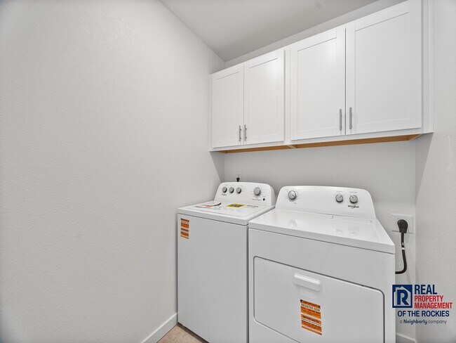 Building Photo - 4 Bed 2.5 Bath Newer Build in Berthoud!